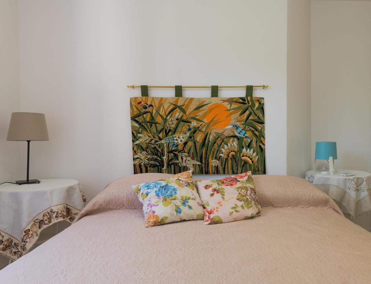 Villa Iscla Maison D'Hotes อีสเกีย ภายนอก รูปภาพ