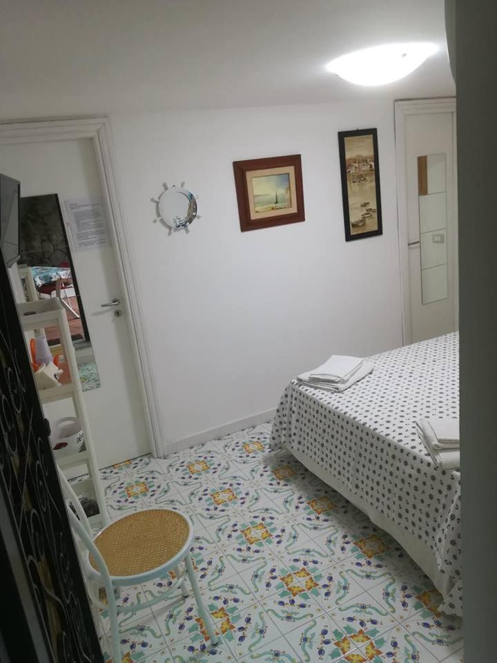 Villa Iscla Maison D'Hotes อีสเกีย ภายนอก รูปภาพ