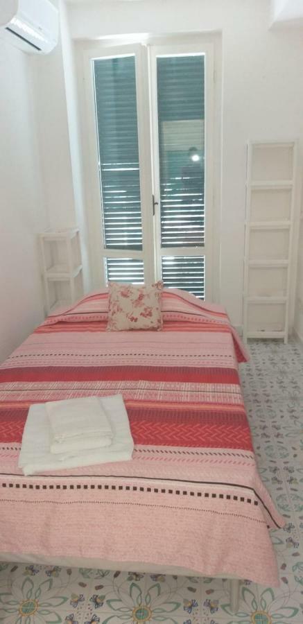 Villa Iscla Maison D'Hotes อีสเกีย ภายนอก รูปภาพ